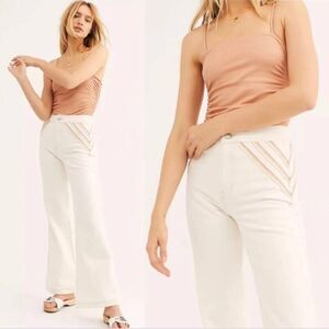 NWOT Free People Over The Rainbow Cream Flared Leg High Rise Jeans cotton Sz 31